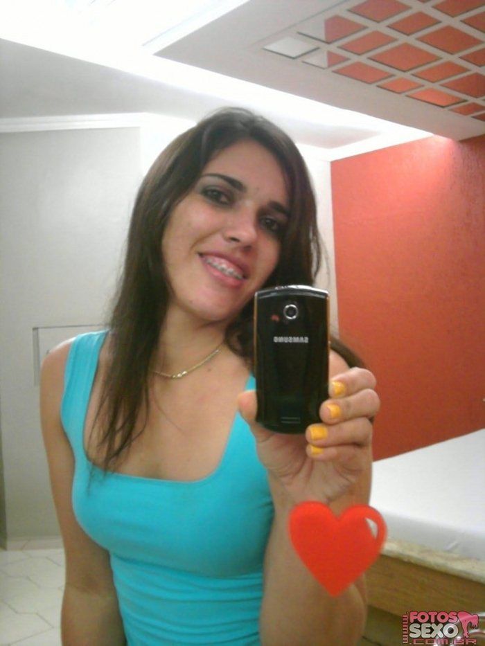 Lesbicas amadoras gostosas na putaria caseira 23